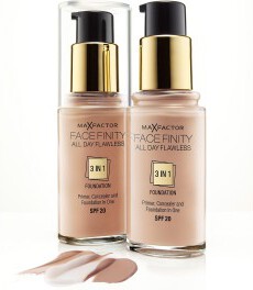 Max Factor Facefinity 3in1 Foundation - Light Ivory 30ml